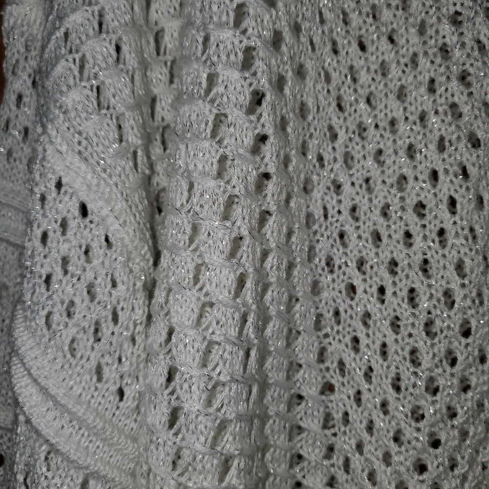Lauren Conrad XXL white sweater. New! - Picture 3 of 6
